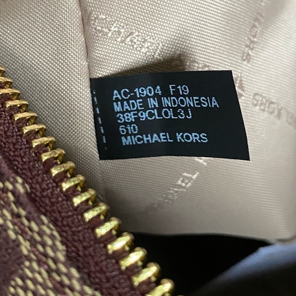 ‼️SALE‼️ Michael Kors Fallon Large Shoulder Bag - Picture 6 of 8